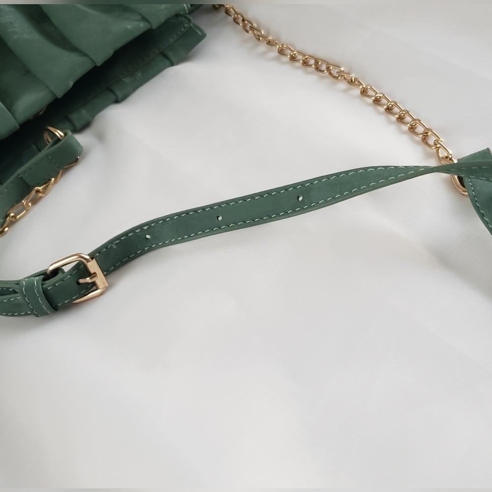 Emerald Purse - Picture 7 of 13